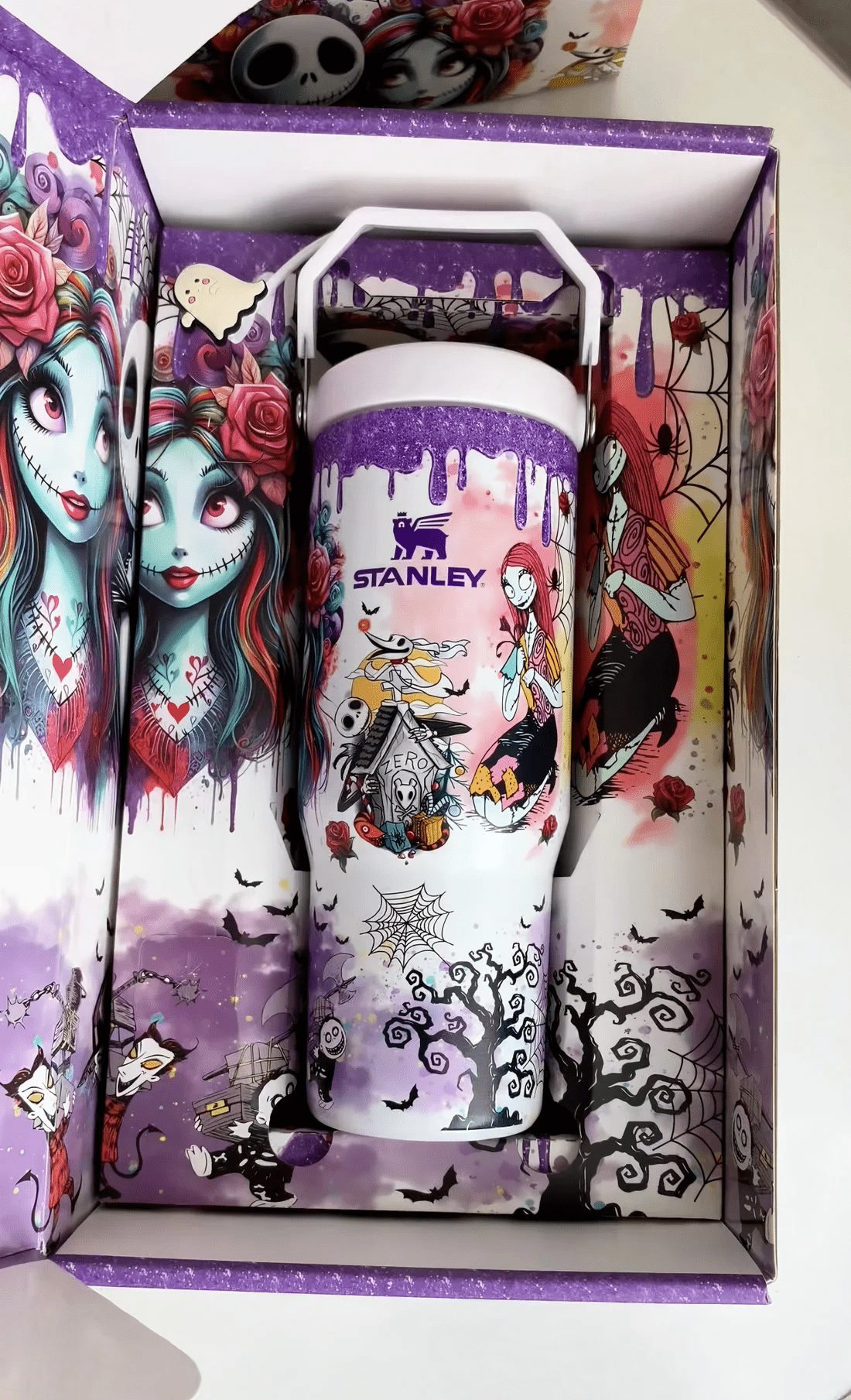 🔥40oz sally x jack Skellington Tumbler Noctilucent 🚚 Free shipping - Luxlany